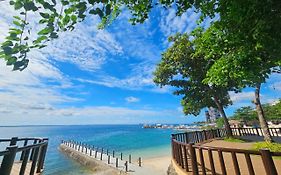 Savoy Hotel Mactan Cebu Near Newtown Beach